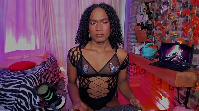 Pertunjukan Kamera Web LaGoldenBitch