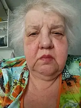 HapinessLoveeのライブXXXチャット