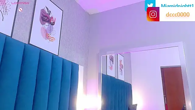 MiaMidnnightt 现场XXX聊天