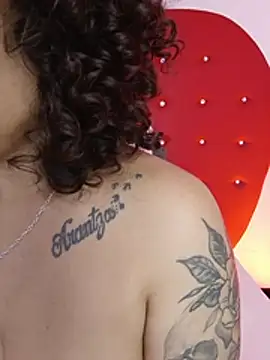 Živý XXX chat nicolette_rock