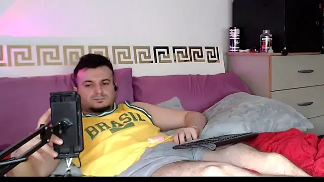 Chat +18 de iuligruia69 ao vivo