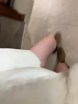 littleqiu Adlı Modelin Canlı XXX Sohbeti