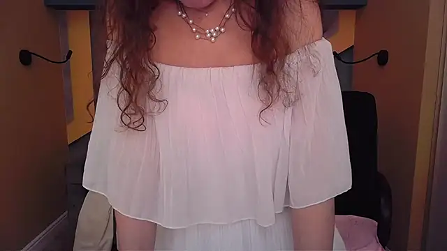 EllaLong Chat XXX live