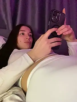 NotYourMiss Live XXX Chat