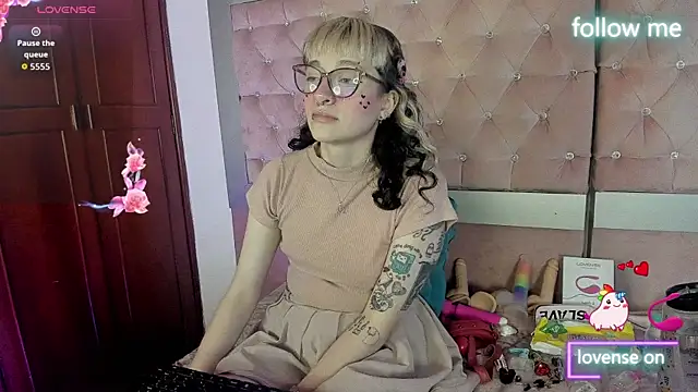 Chat +18 de neeko_princes ao vivo