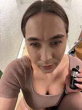 Holly_Playn Live XXX chat