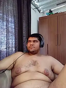 chubbygamer26 Show in webcam