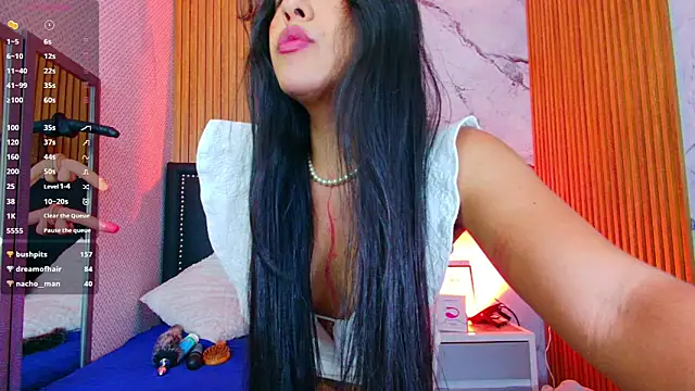 lizza_oss' Live XXX Chat