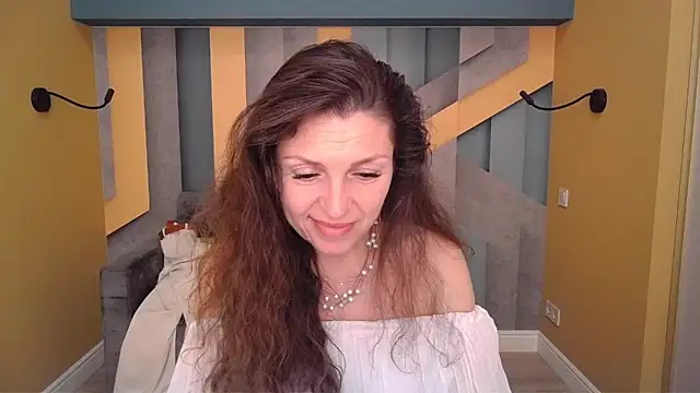 EllaLong Chat XXX in diretta