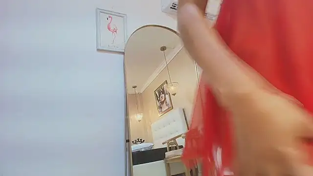 Miladiosa 现场XXX聊天