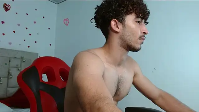 Chat XXX en directo de Caius_fox