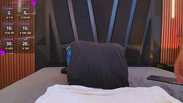 Hanna_Becker_ Chat XXX in diretta