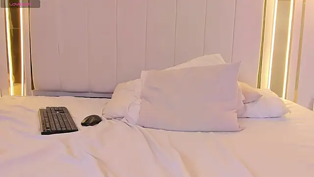 naughtyrose_vc's Live XXX Chat