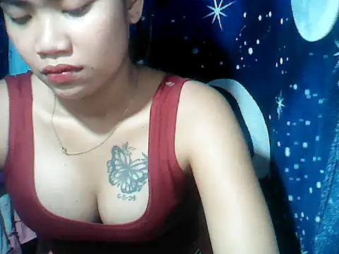 Milkytits_Yum00's Live XXX Chat