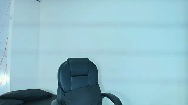 Karla_hilton1 Live XXX-Chat