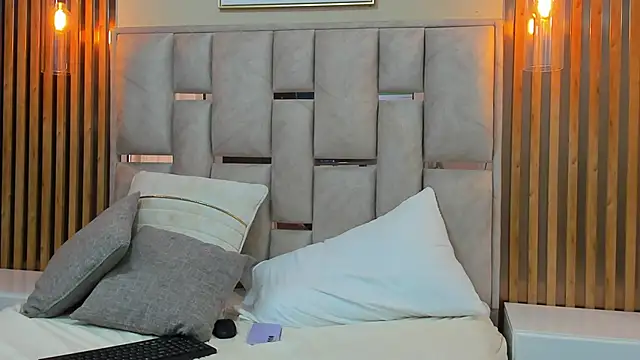 Chat +18 de Ammber_lennox ao vivo