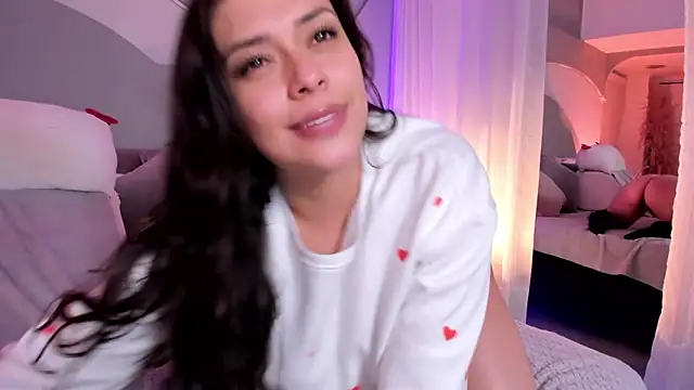 Chat +18 de Nicolle_W ao vivo