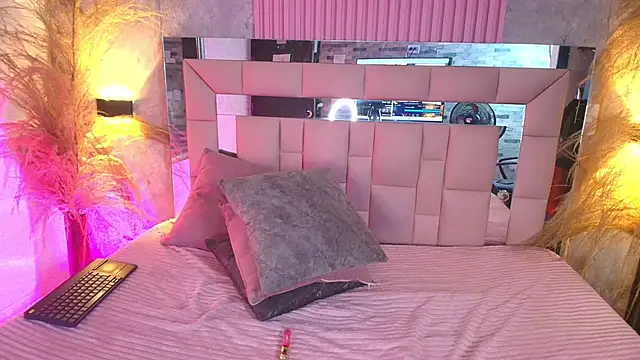 Онлайн чат XXX daphne_walton