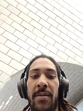 Mikaaa97 现场XXX聊天