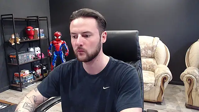 MihasikD 现场XXX聊天