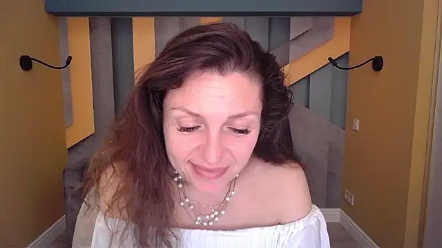 EllaLong live XXX chat