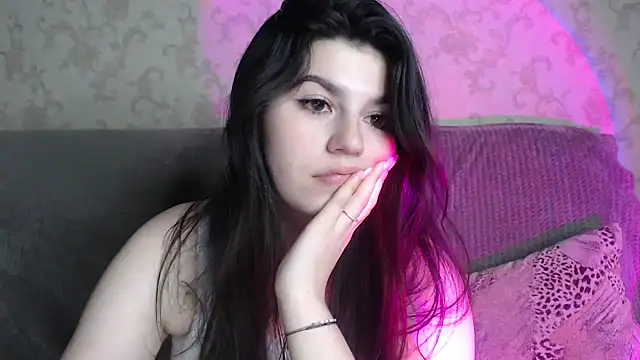 KisaModel's Live XXX Chat