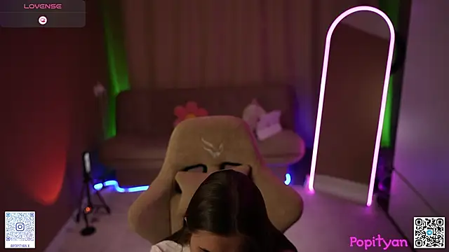 popityan1 élő XXX-chatje