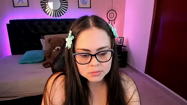 LolaVillalobos: онлайн-секс-чат