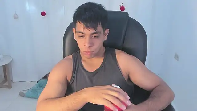 دردشة shooting_wilson الجنسية المباشرة