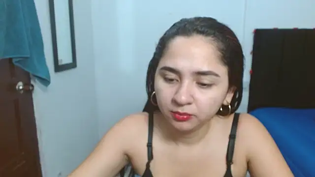 Thalian: вебкам-шоу