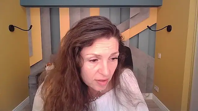 Chatroom XXX en direct de EllaLong