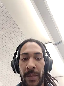 Mikaaa97 Show Webcam