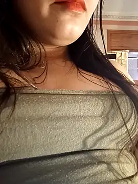 LONA-_- Adlı Modelin Canlı XXX Sohbeti