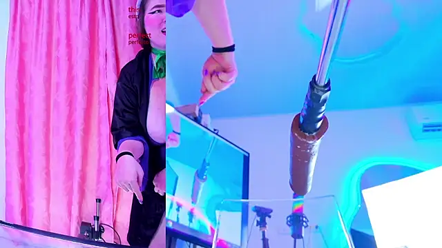 NathaxaLeans live XXX chat