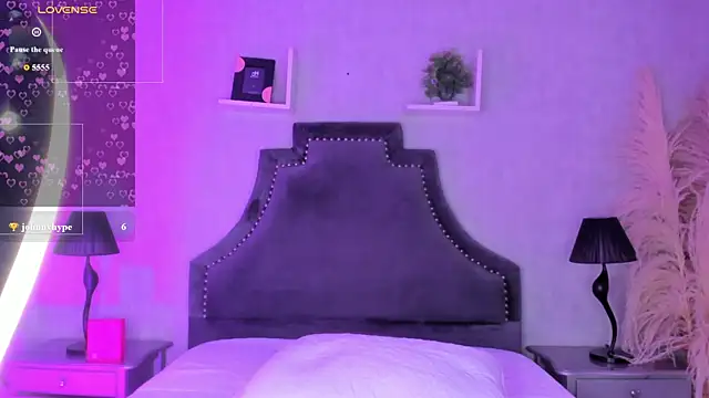 KarelyMitchel's Live XXX Chat