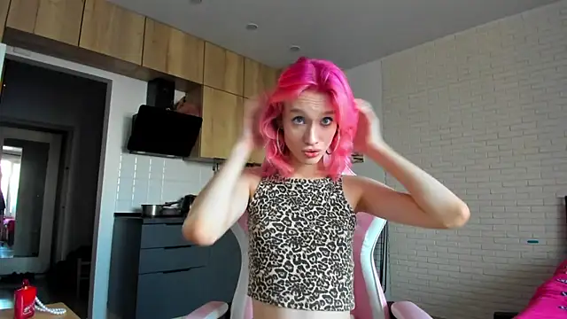 _Alice_Kitty: διαδικτυακό σόου στην κάμερα