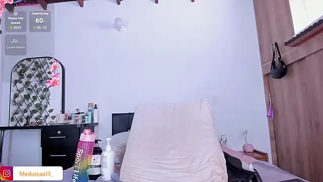 แชท XXX สดของ medussa13_