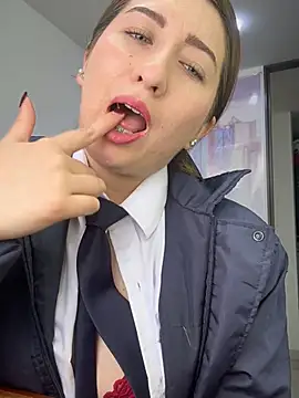 _Susy-Office1 即時 XXX 聊天