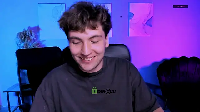 travis_wolf_ – Kamerová šou