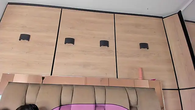 karol_lewiss Chat XXX in diretta