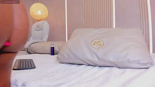 XXX chat uživo modela eva_lain