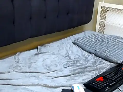 BigBunSquirt Live XXX-Chat