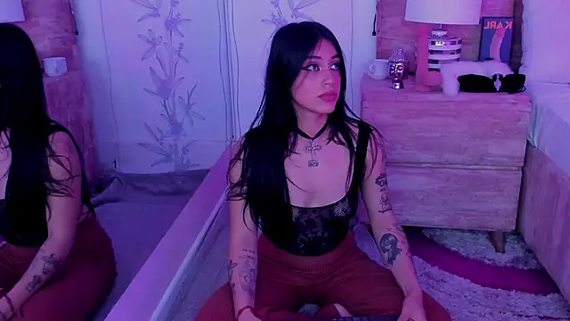 Živý XXX chat MiaLiberty