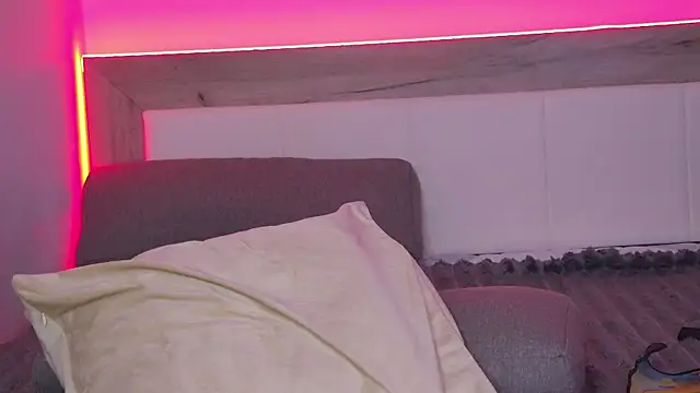 AnyaLobb's Live XXX Chat