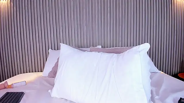 Živý XXX chat CaitlynCouper