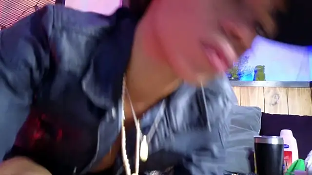 AlanCutee's Live XXX Chat