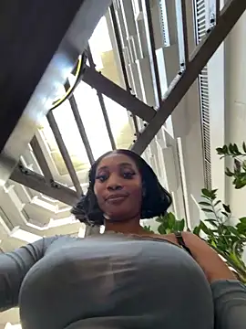 Sembang XXX Secara Langsung ___Nessa