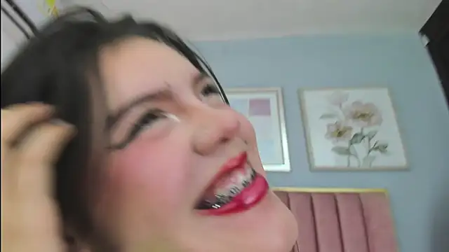 Chat XXX ao vivo de MarianaScott_