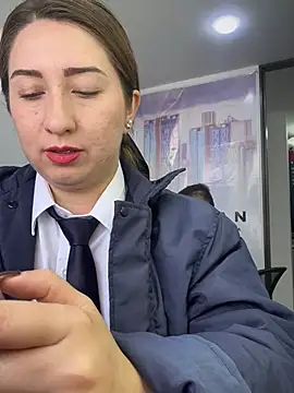 _Susy-Office1's Live XXX Chat