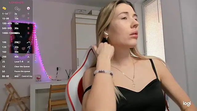 HotCarolineXOのライブXXXチャット